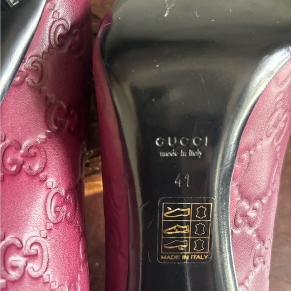 Gucci print stilettos. (Never worn) - Picture 12 of 14